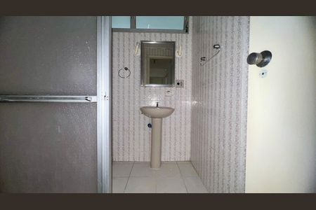 Apartamento à venda com 130m², 3 quartos e sem vaga Apartamento à venda com 130m², 3 quartos e sem vagaBanheiro