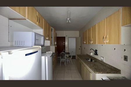Apartamento à venda com 130m², 3 quartos e sem vaga Apartamento à venda com 130m², 3 quartos e sem vagaCozinha