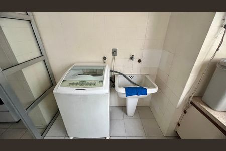 Apartamento à venda com 130m², 3 quartos e sem vaga Apartamento à venda com 130m², 3 quartos e sem vagaÁrea de Serviço