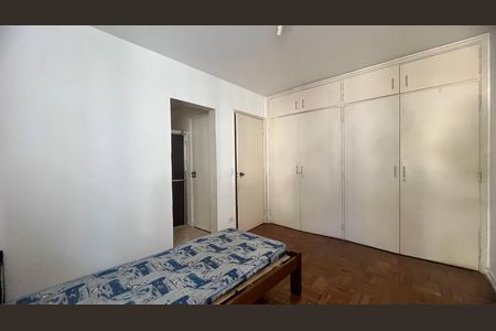 Apartamento à venda com 130m², 3 quartos e sem vaga Apartamento à venda com 130m², 3 quartos e sem vagaSuíte