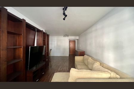 Apartamento à venda com 130m², 3 quartos e sem vaga Apartamento à venda com 130m², 3 quartos e sem vagaSala