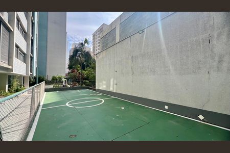 Apartamento à venda com 130m², 3 quartos e sem vaga Apartamento à venda com 130m², 3 quartos e sem vagaQuadra