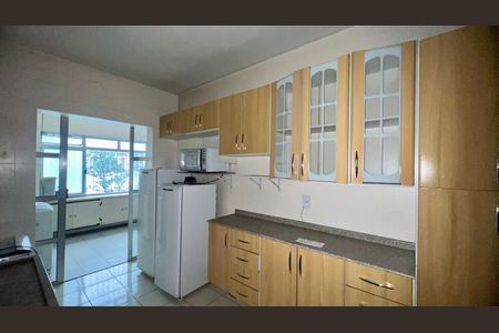 Apartamento à venda com 130m², 3 quartos e sem vaga Apartamento à venda com 130m², 3 quartos e sem vagaCozinha