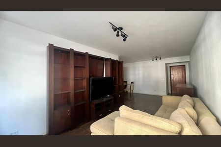 Apartamento à venda com 130m², 3 quartos e sem vaga Apartamento à venda com 130m², 3 quartos e sem vagaSala