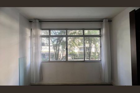 Apartamento à venda com 130m², 3 quartos e sem vaga Apartamento à venda com 130m², 3 quartos e sem vagaSala