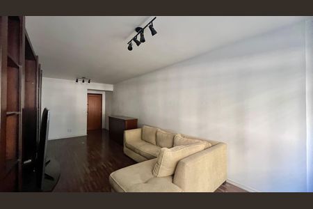 Apartamento à venda com 130m², 3 quartos e sem vaga Apartamento à venda com 130m², 3 quartos e sem vagaSala