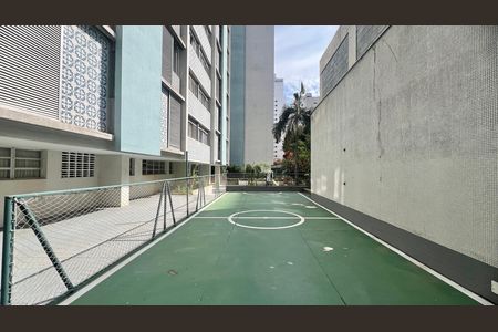 Apartamento à venda com 130m², 3 quartos e sem vaga Apartamento à venda com 130m², 3 quartos e sem vagaQuadra