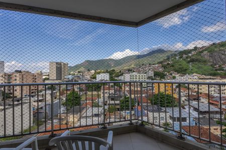 Apartamento à venda com 122m², 3 quartos e 2 vagas Apartamento à venda com 122m², 3 quartos e 2 vagasSala Varanda