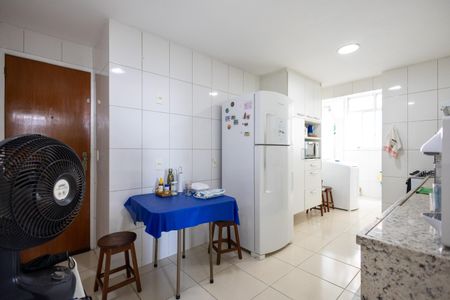 Apartamento à venda com 122m², 3 quartos e 2 vagas Apartamento à venda com 122m², 3 quartos e 2 vagasCozinha