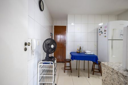 Apartamento à venda com 122m², 3 quartos e 2 vagas Apartamento à venda com 122m², 3 quartos e 2 vagasCozinha