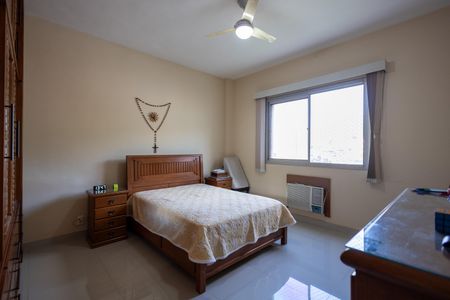Apartamento à venda com 122m², 3 quartos e 2 vagas Apartamento à venda com 122m², 3 quartos e 2 vagasQuarto Suite
