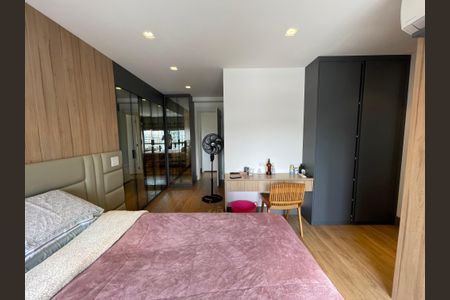 Apartamento à venda com 154m², 3 quartos e 2 vagasSuíte 1
