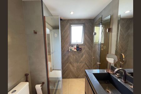 Apartamento à venda com 154m², 3 quartos e 2 vagasBanheiro da Suíte 1