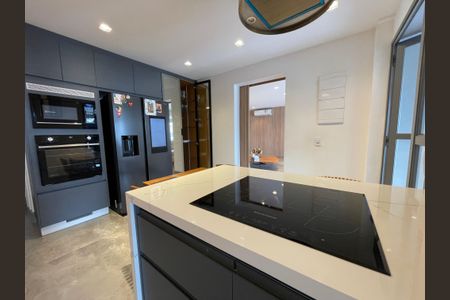 Apartamento à venda com 154m², 3 quartos e 2 vagasCozinha