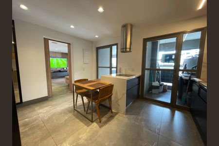 Apartamento à venda com 154m², 3 quartos e 2 vagasCozinha