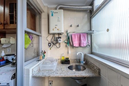 Apartamento à venda com 72m², 2 quartos e 1 vagaÁrea de Serviço