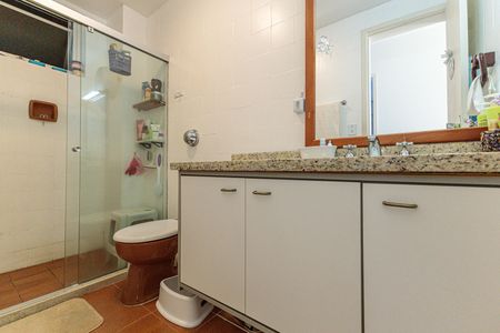 Apartamento à venda com 72m², 2 quartos e 1 vagaBanheiro Social