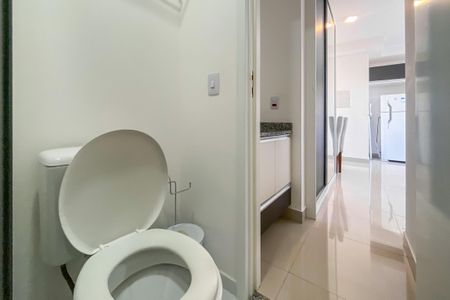 Studio para alugar com 37m², 1 quarto e 1 vaga Studio para alugar com 37m², 1 quarto e 1 vagaBanheiro
