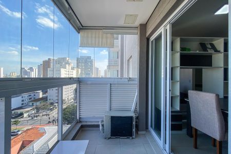 Studio para alugar com 37m², 1 quarto e 1 vaga Studio para alugar com 37m², 1 quarto e 1 vagaSacada/Studio