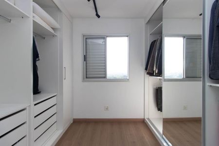 Apartamento para alugar com 65m², 1 quarto e 1 vagaCloset da suíte