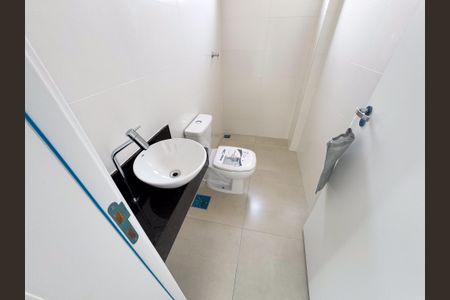 Apartamento à venda com 144m², 3 quartos e 2 vagas Apartamento à venda com 144m², 3 quartos e 2 vagasBanheiro