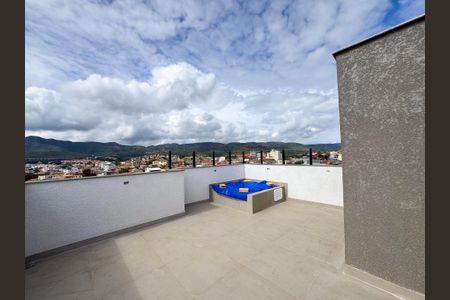 Apartamento à venda com 144m², 3 quartos e 2 vagas Apartamento à venda com 144m², 3 quartos e 2 vagasTérreo