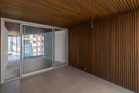 Apartamento à venda com 185m², 3 quartos e 2 vagasVista/Varanda 2