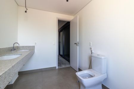 Apartamento à venda com 185m², 3 quartos e 2 vagasBanheiro da Suíte 3