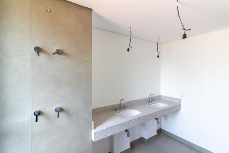 Apartamento à venda com 185m², 3 quartos e 2 vagasBanheiro da Suíte 3