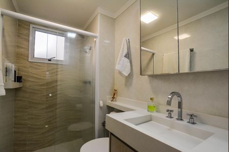 Apartamento à venda com 137m², 3 quartos e 3 vagasBanheiro da Suíte 2