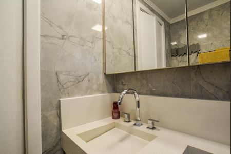 Apartamento à venda com 137m², 3 quartos e 3 vagasBanheiro da Suíte 3