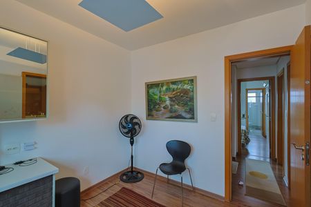 Apartamento à venda com 162m², 4 quartos e 6 vagas Quarto 1