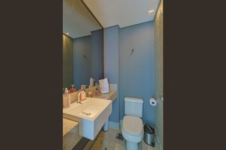 Apartamento à venda com 162m², 4 quartos e 6 vagasLavabo