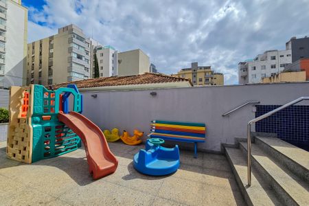 Apartamento à venda com 162m², 4 quartos e 6 vagasÁrea comum - Playground