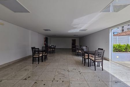 Apartamento à venda com 162m², 4 quartos e 6 vagasÁrea comum - Salão de festas