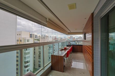 Apartamento à venda com 162m², 4 quartos e 6 vagasVaranda da Sala