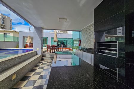 Apartamento à venda com 162m², 4 quartos e 6 vagasÁrea comum - Churrasqueira