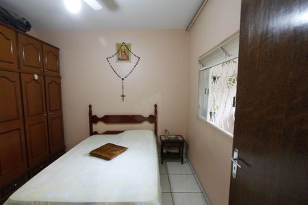 Casa à venda com 338m², 7 quartos e 2 vagasQuarto 3 casa 2