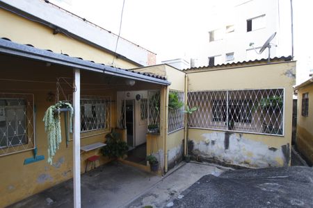 Casa à venda com 338m², 7 quartos e 2 vagasQuintal