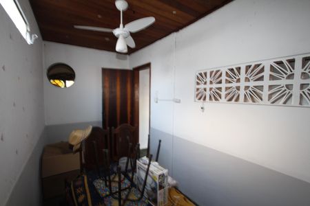 Casa à venda com 338m², 7 quartos e 2 vagasQuarto 2 casa 3