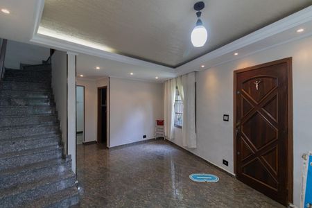 Casa à venda com 100m², 3 quartos e 2 vagasSala