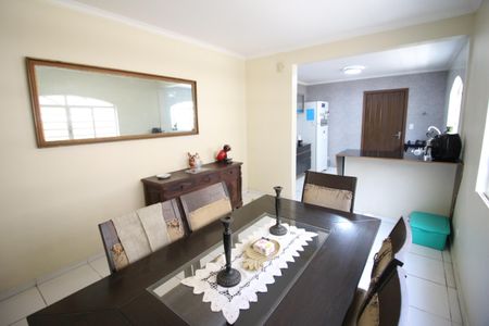 Casa à venda com 180m², 3 quartos e 2 vagasSala de Jantar