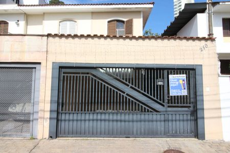 Casa à venda com 180m², 3 quartos e 2 vagasFechada