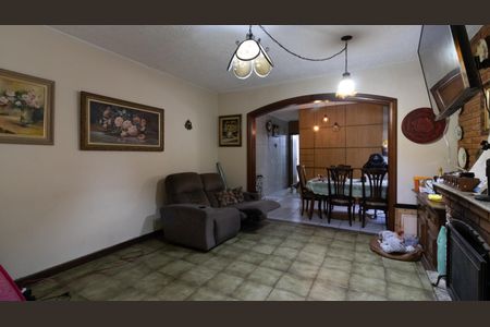 Casa à venda com 252m², 3 quartos e 2 vagasSala