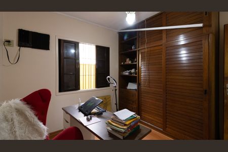 Casa à venda com 252m², 3 quartos e 2 vagasQuarto 1