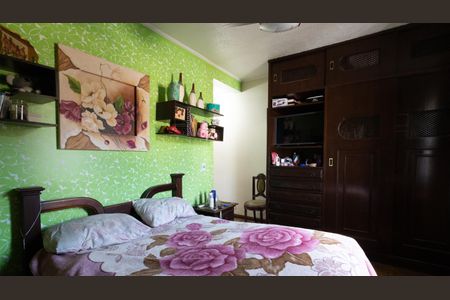 Casa à venda com 252m², 3 quartos e 2 vagasSuíte