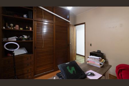 Casa à venda com 252m², 3 quartos e 2 vagasQuarto 1