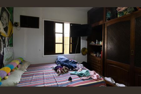 Casa à venda com 252m², 3 quartos e 2 vagasQuarto 2