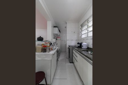 Apartamento à venda com 76m², 2 quartos e 1 vagaCozinha e Área de Serviço