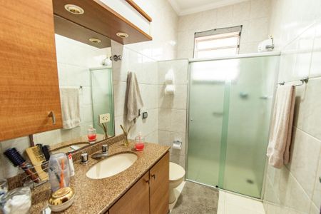 Casa à venda com 112m², 3 quartos e 1 vagaBanheiro